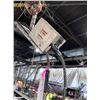 Image 2 : HOBART MIG WELDER W FEEDER & BOOM / RUNS