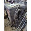 Image 4 : LINCOLN IDEALARK WELDER