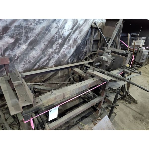 CUSTOM MADE STEEL ROD TWISTER ( NEEDS REPAIR) BUT WILL RUN