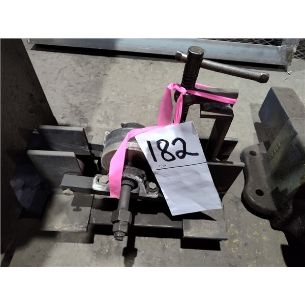 1/4" x 1 1/2 " MANUAL FLAT BAR ROLLER
