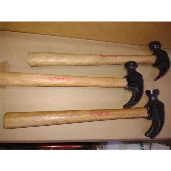 Hammers 8 oz Wood Handle