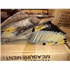 Image 7 : 16" Clear Vinyl Bags w/ Reversible Header