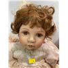 Image 3 : Pair of Vintage Porcelain Dolls