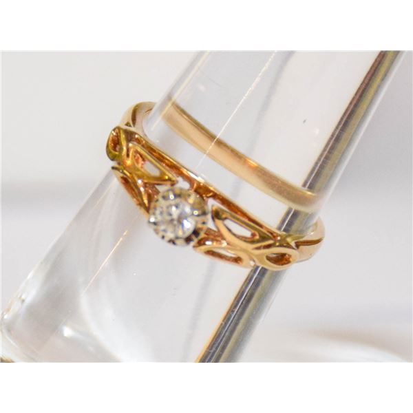 14K GOLD STAMPED DIAMOND RING APPOX. SIZE 5