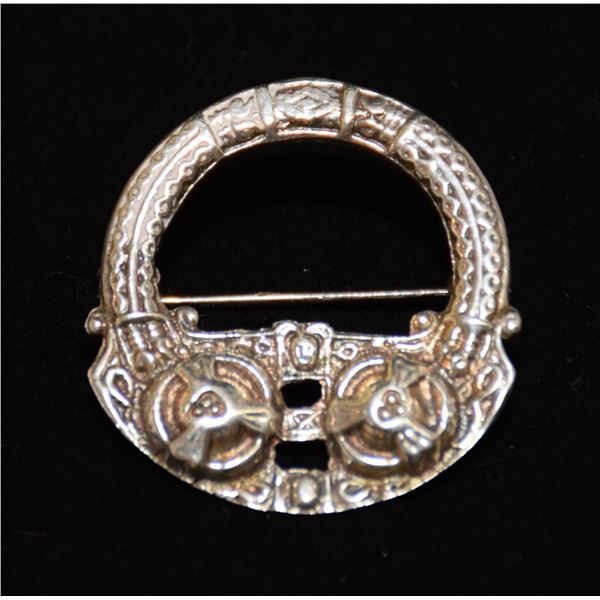 SILVER HALLMARKED W.J.&.S. SIGNED DESIGNER BROOCH