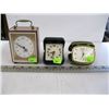 Image 1 : 3 SM. CLOCKS