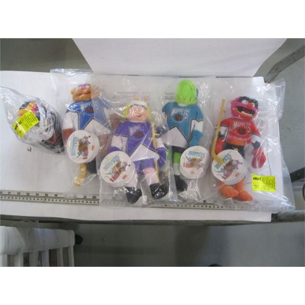 4 MUPPET HOCKEY FIGURINES & A CANUCKS KIRK MCLEAN GOALIE MASK