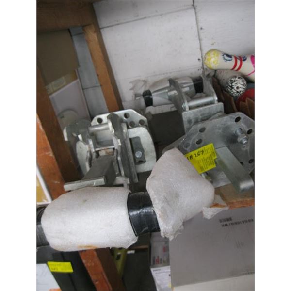 2 - SCAFFOLDING CLAMPS