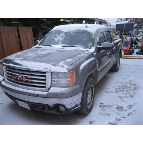 2008 GMC SIERRA 4X4 P/U - VIN: 2GTEK133281189231 - 308,380 KM, BODY RUSTY-RUNS/DRIVES WELL W/PAPERS