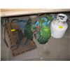 Image 1 : LOT OF MISC. - PROPANE TANK, ARTIFICIAL PLANT, ETC.