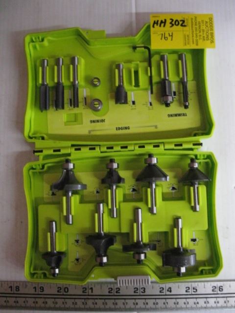 RYOBI ROUTER BIT SET