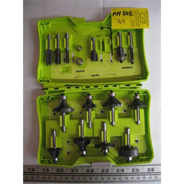 RYOBI ROUTER BIT SET