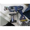 Image 2 : GRAYCO CORDLESS AIRLESS PAINT SPRAYER IN BAG W/ACCESS.