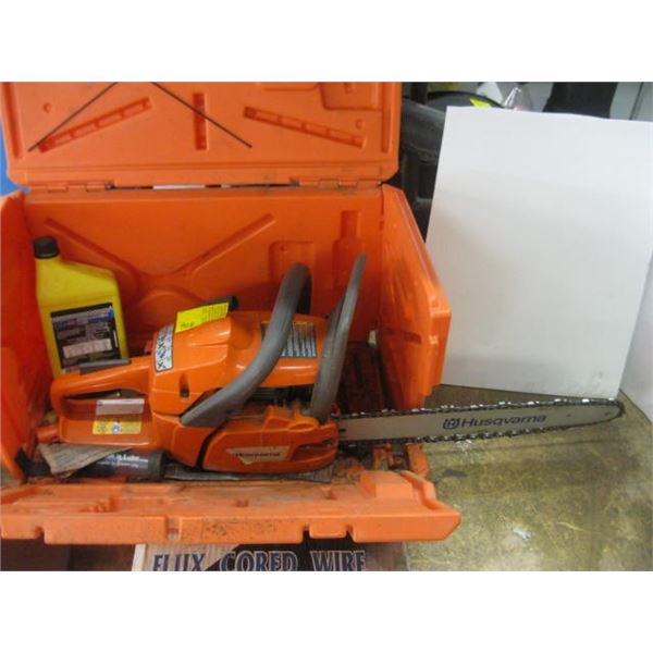 HUSQVARNA MODEL 235 CHAINSAW W/CASE & ACCESS.