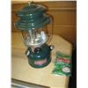 Image 2 : COLEMAN GAS LANTERN W/CASE