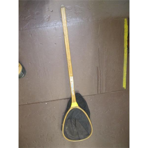 WOODEN HANDLE FISHING NET