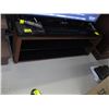 Image 2 : GLASS & WOOD FLATSCREEN TV STAND