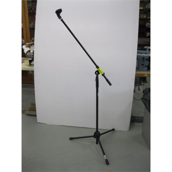 MICROPHONE STAND