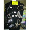 Image 1 : TRAY OF ASST. COSTUME JEWELLERY (TRAY NOT INCLUDED)