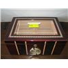 Image 1 : INLAID LACQUER HUMIDOR