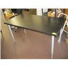 Image 1 : DESK/TABLE