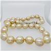 Image 4 : Pearl and Diamond Necklace - 14KT Yellow Gold