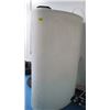 Image 2 : LARGE WATER STORAGE TANK W/2 GRUNDFOS PUMPS