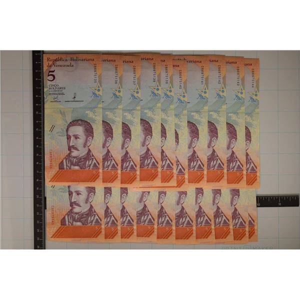 20-2018 VENEZUELA CRISP UNC 5 BOLIVARE BILLS WITH