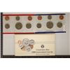 Image 2 : 1988 US MINT SET (UNC) P/D (WITH ENVELOPE)