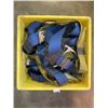 Image 2 : TOTE OF SAFETY HARNESSES