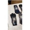 Image 2 : 5 NEW PAIRS THINSULATE GLOVES