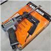 Image 2 : BLACK AND DECKER REVERSIBLE DRILL AND MASTERCRAFT AIR POWERED HAMMER CHISEL