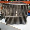 Image 2 : METAL PET CAGE 20 INCH X 20 INCH X 30 INCH DEEP