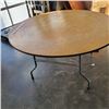 Image 2 : 5FT ROUND MARKET TABLE