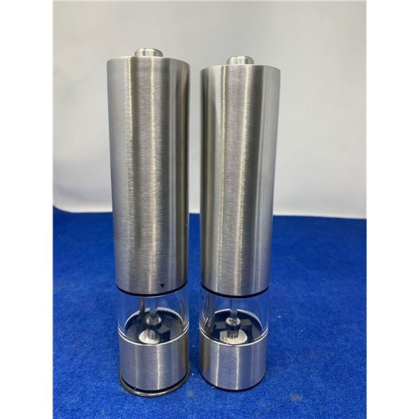 Pepper and Salt Grinders