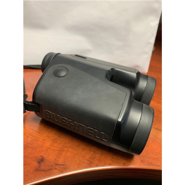 Bushnell Rangefinder with carry case