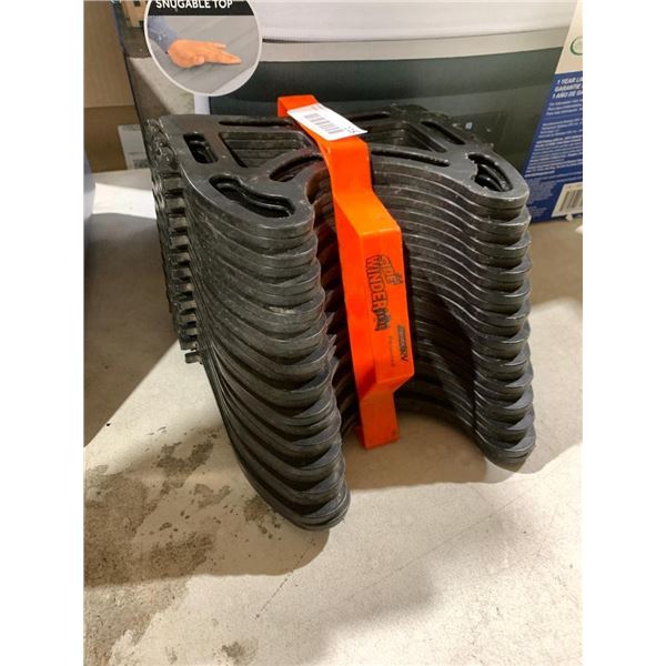 Camco sidewinder RV sewer hose support