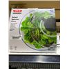 Image 1 : OXO good grips salad spinner