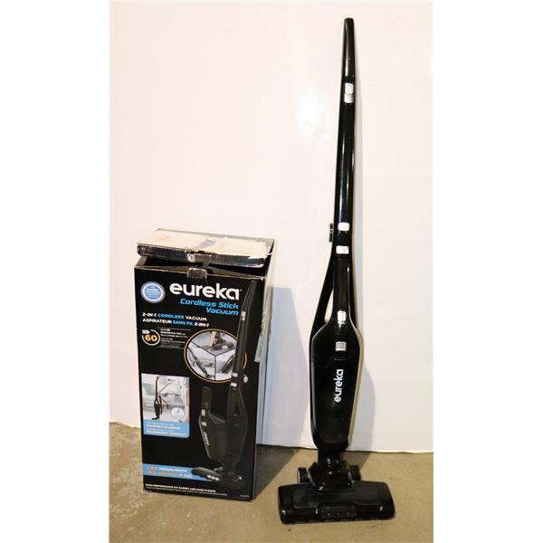 STORE RETURN EUREKA CORDLESS VACUUM, HAND