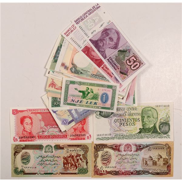 Foreign Paper Money - Collection of 100  [175146]