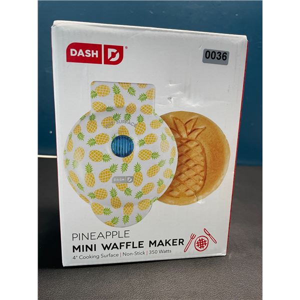 Lot of 1 Dash Mini 4" Waffle Maker