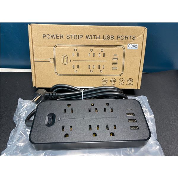 Lot of 1 Powerstrip with USB Ports