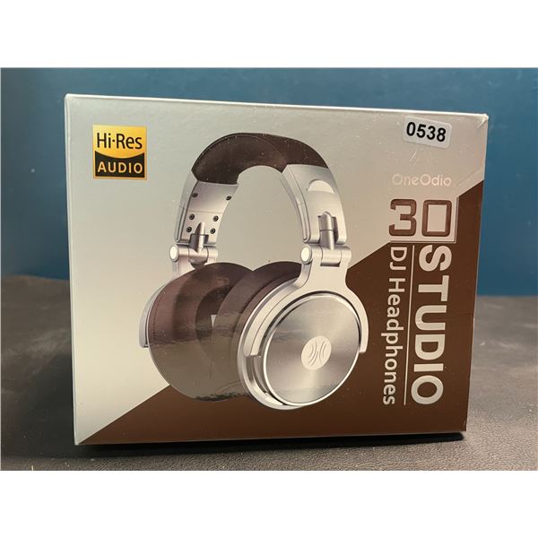 Lot of 1 OneOdio Studio Pro 30 DJ Headphones
