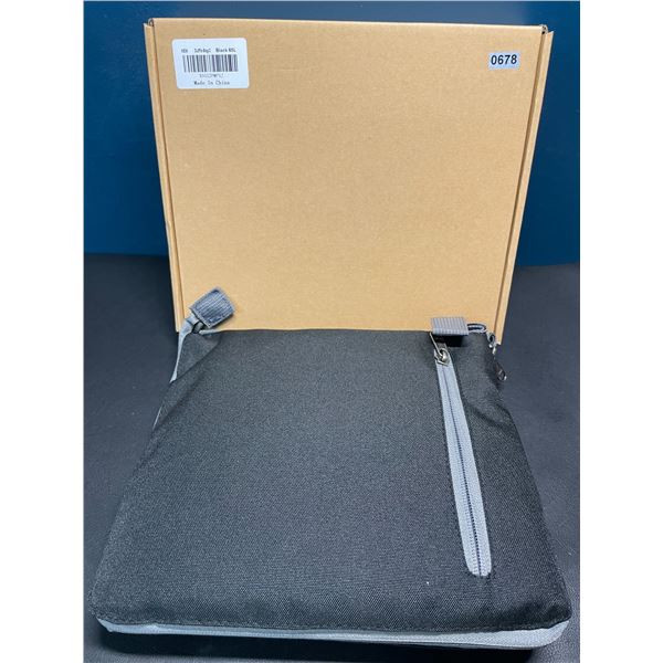 Lot of 1 Collapsible/Foldable Duffle Bag - Large 65L Capacity