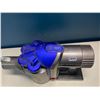 Image 2 : Lot of 1 Dyson Handheld Vacuum w/ Battery - Used
