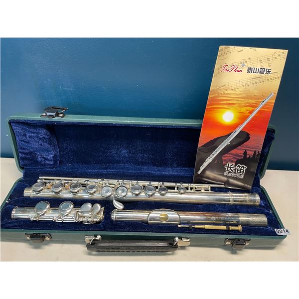 Lot of 1 Musical Taishan Flute - Used - With Case