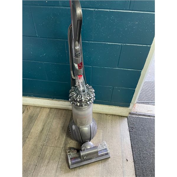 Lot of 1 Dyson Upright Vacuum - Used