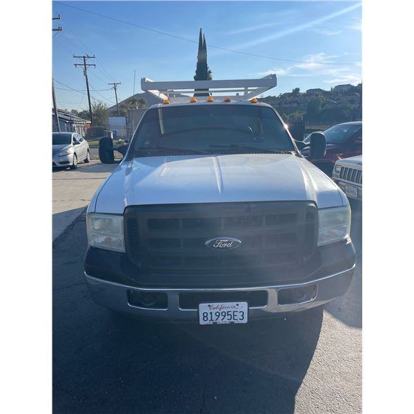 2006 Ford F350 - CLEAN/219,070 Mi