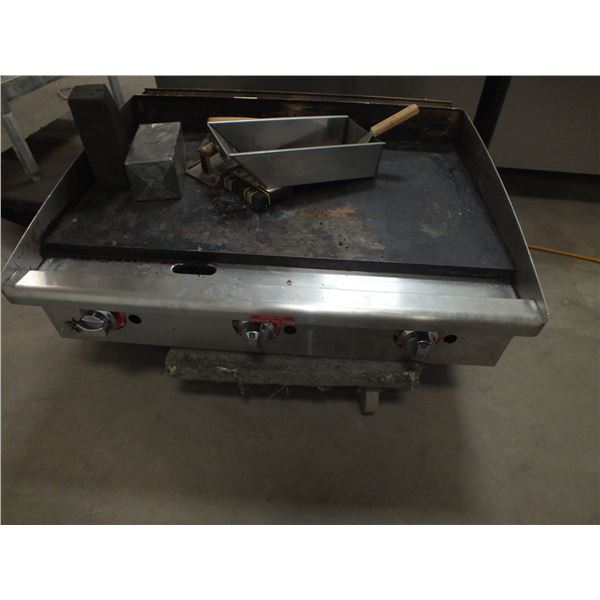 3 Burner Gas Flat Top Grill
