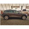 Image 11 : C6F -- 2016 VOLKSWAGEN TOUAREG , BROWN, 171,616 KM